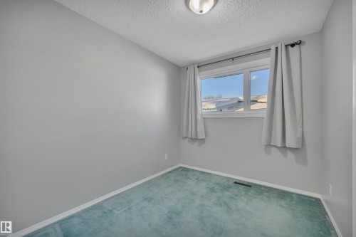 124 Arlington Drive, St. Albert, AB - Indoor Photo Showing Other Room