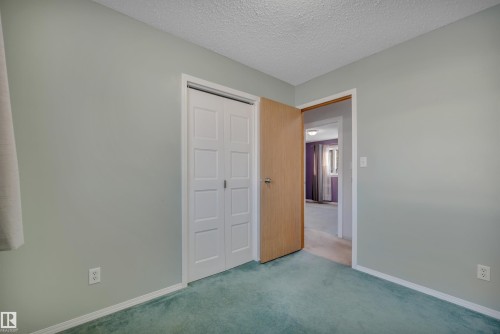 124 Arlington Drive, St. Albert, AB - Indoor Photo Showing Other Room