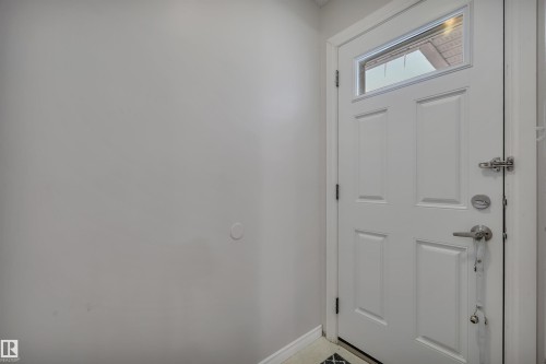 124 Arlington Drive, St. Albert, AB - Indoor Photo Showing Other Room