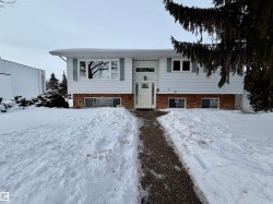 11914 40 Street  Edmonton, AB T5W 2K9