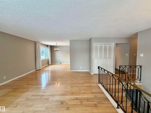 11914 40 Street, Edmonton, AB - Indoor Photo Showing Other Room