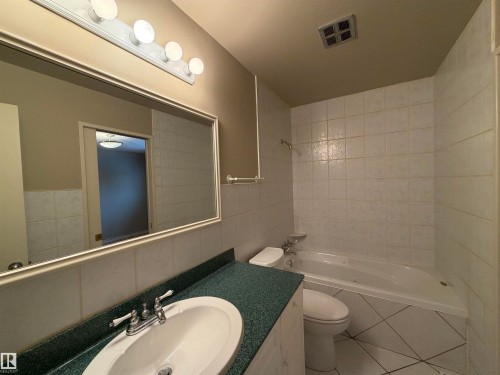 11914 40 Street, Edmonton, AB - Indoor Photo Showing Bathroom