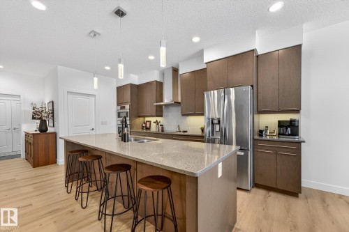 20017 128A Avenue, Edmonton, AB - Indoor Photo Showing Kitchen With Double Sink With Upgraded Kitchen