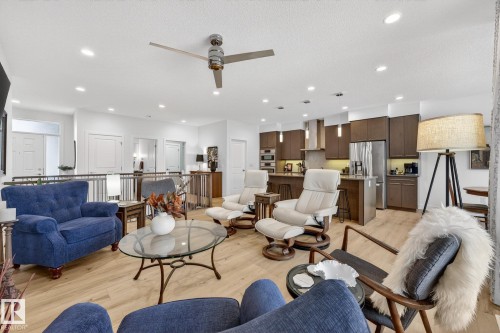 20017 128A Avenue, Edmonton, AB - Indoor Photo Showing Living Room