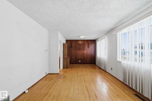 13924 135 Avenue, Edmonton, AB - Indoor Photo Showing Other Room