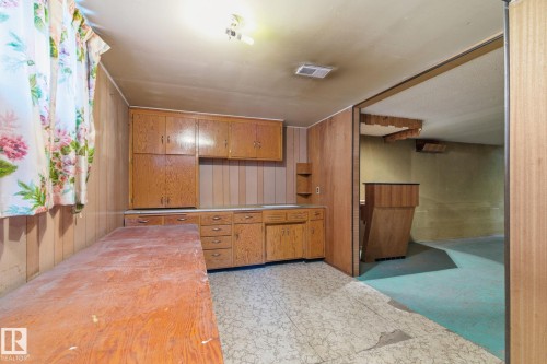 13924 135 Avenue, Edmonton, AB - Indoor Photo Showing Other Room