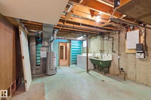 13924 135 Avenue, Edmonton, AB - Indoor Photo Showing Basement