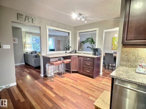 1712 36 Street, Edmonton, AB - Indoor