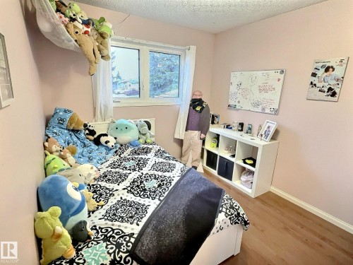1712 36 Street, Edmonton, AB - Indoor Photo Showing Bedroom