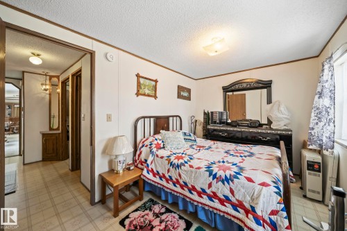 39 Norby Crescent, Red Deer, AB - Indoor Photo Showing Bedroom