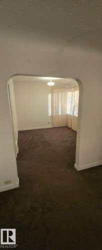 11234 71 Avenue Nw, Edmonton, AB - Indoor Photo Showing Other Room