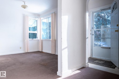 11234 71 Avenue Nw, Edmonton, AB - Indoor Photo Showing Other Room