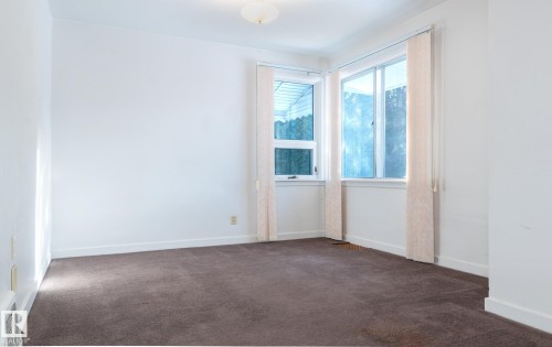 11234 71 Avenue Nw, Edmonton, AB - Indoor Photo Showing Other Room
