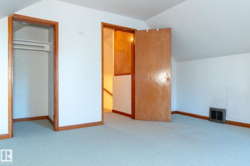 11234 71 Avenue Nw, Edmonton, AB - Indoor Photo Showing Other Room