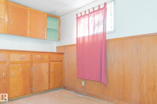 11234 71 Avenue Nw, Edmonton, AB - Indoor Photo Showing Other Room