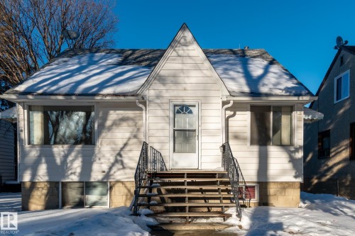 11234 71 Avenue Nw, Edmonton, AB - Outdoor