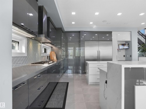 913 Wood Place, Edmonton, AB - Indoor