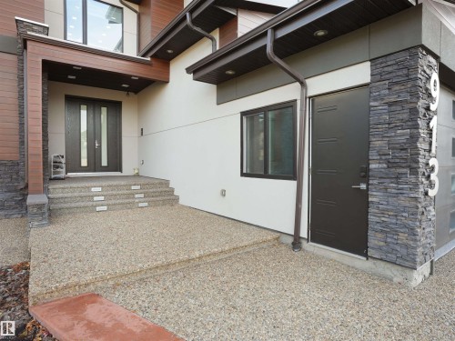 913 Wood Place, Edmonton, AB - Outdoor