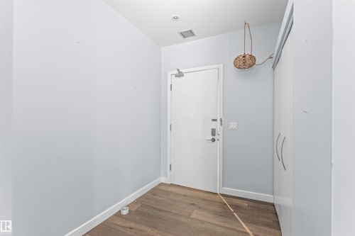 204 11415 100 Avenue, Edmonton, AB - Indoor Photo Showing Other Room