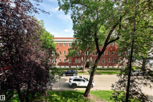 204 11415 100 Avenue, Edmonton, AB - Outdoor