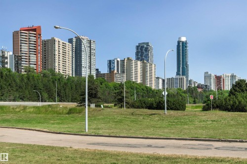 204 11415 100 Avenue, Edmonton, AB - Outdoor