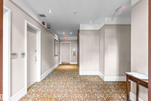 204 11415 100 Avenue, Edmonton, AB - Indoor Photo Showing Other Room