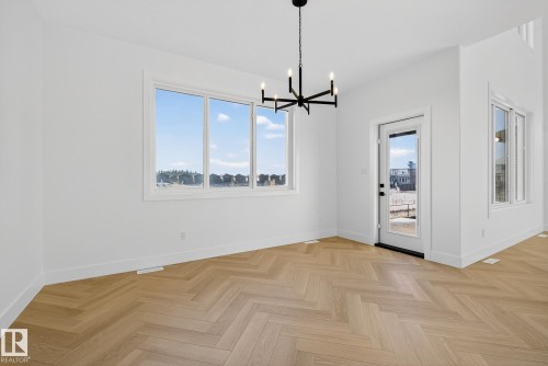 3315 Chickadee Drive, Edmonton, AB - Indoor Photo Showing Other Room