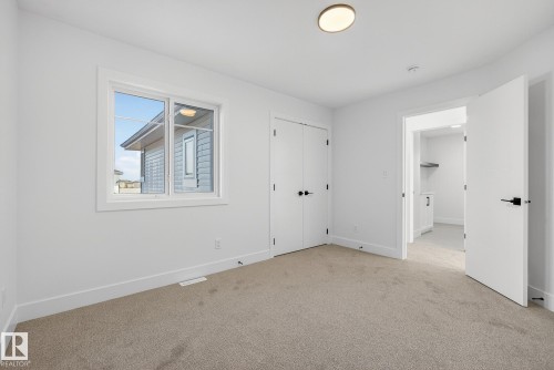 3315 Chickadee Drive, Edmonton, AB - Indoor Photo Showing Other Room