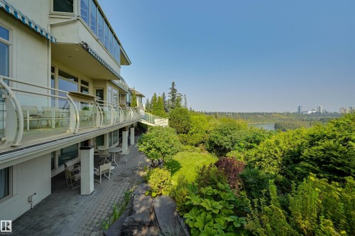 28 Riverside Crescent, Edmonton, AB - Outdoor