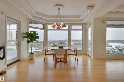28 Riverside Crescent, Edmonton, AB - Indoor Photo Showing Dining Room