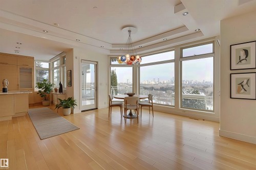 28 Riverside Crescent, Edmonton, AB - Indoor Photo Showing Dining Room