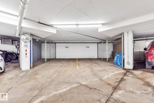 706 9020 Jasper Avenue, Edmonton, AB - Indoor Photo Showing Garage