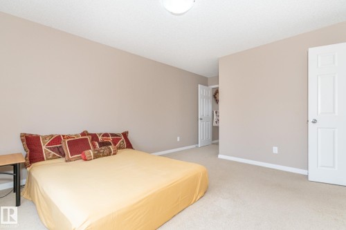 16023 138 Street, Edmonton, AB - Indoor Photo Showing Bedroom