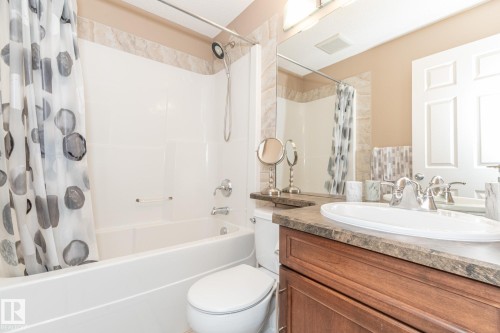 16023 138 Street, Edmonton, AB - Indoor Photo Showing Bathroom