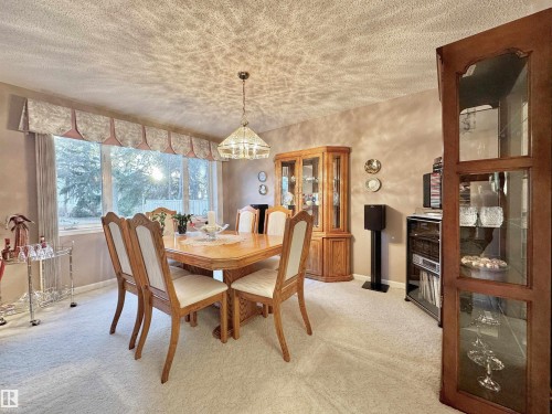 1057 109 Street, Edmonton, AB - Indoor Photo Showing Dining Room