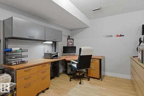 59 843 Youville Drive W, Edmonton, AB - Indoor Photo Showing Office