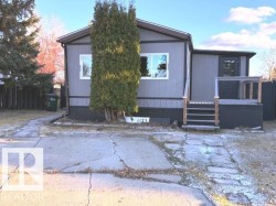 1125 Lake Vista Drive  Sherwood Park, AB T8H 1J7