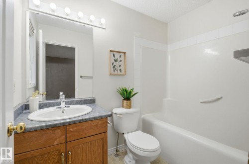 608 87 St, Edmonton, AB - Indoor Photo Showing Bathroom