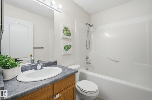 608 87 St, Edmonton, AB - Indoor Photo Showing Bathroom