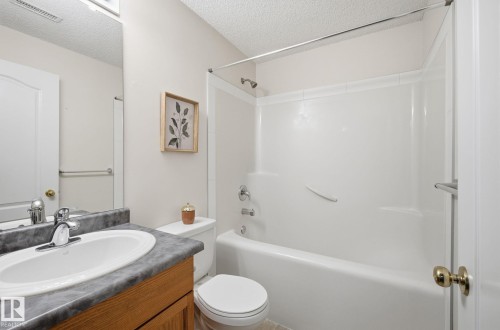 608 87 St, Edmonton, AB - Indoor Photo Showing Bathroom