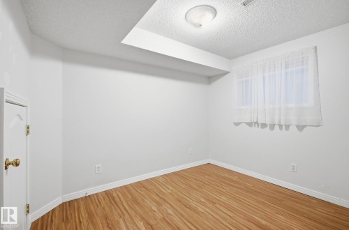 608 87 St, Edmonton, AB - Indoor Photo Showing Other Room
