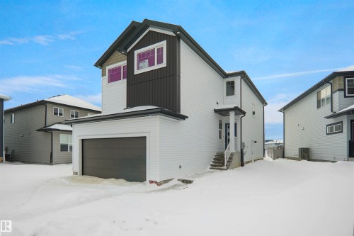 2823 152 Avenue, Edmonton, AB 