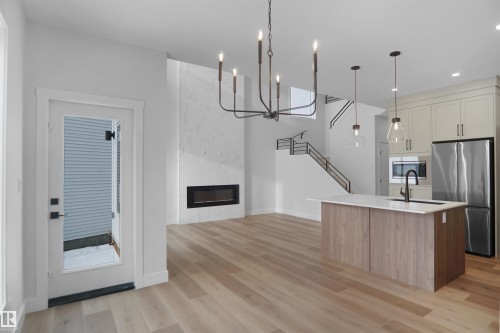 2823 152 Avenue, Edmonton, AB 