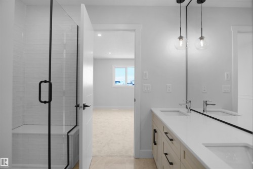 2823 152 Avenue, Edmonton, AB 