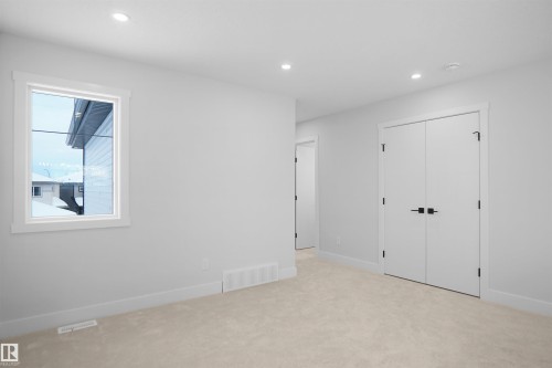 2823 152 Avenue, Edmonton, AB 