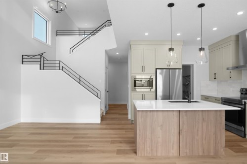 2823 152 Avenue, Edmonton, AB 