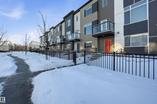 54 804 Welsh Drive, Edmonton, AB - Outdoor