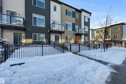 54 804 Welsh Drive, Edmonton, AB - Outdoor