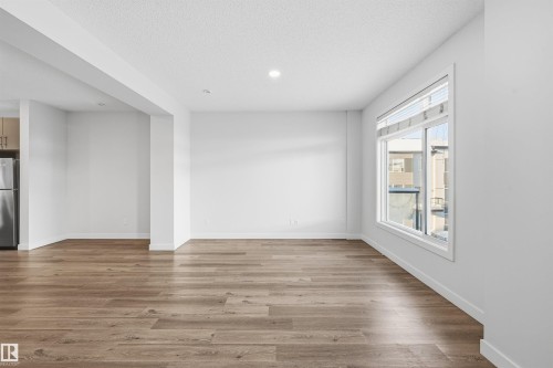 54 804 Welsh Drive, Edmonton, AB - Indoor Photo Showing Other Room