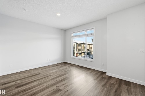 54 804 Welsh Drive, Edmonton, AB - Indoor Photo Showing Other Room